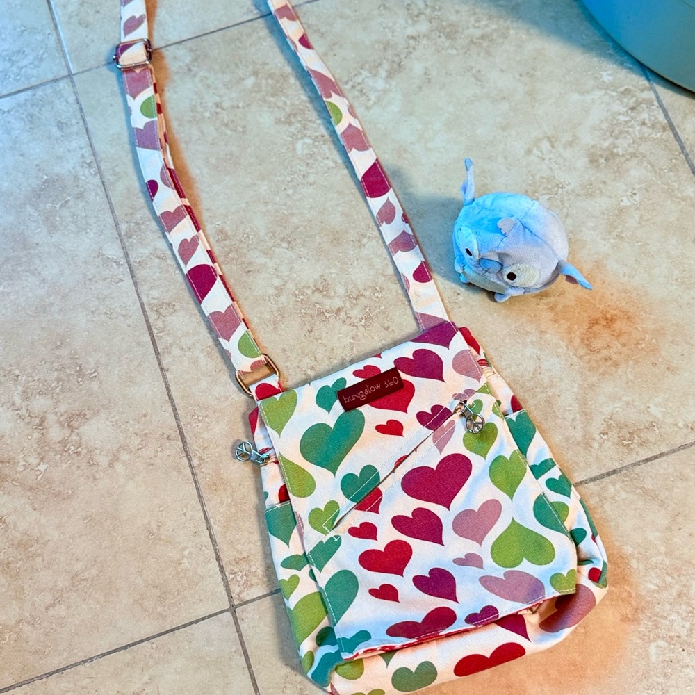 Bungalow 360 Multicolor Heart Crossbody Bag - Picture 2 of 9